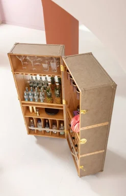 Fashion KARE Design Barek na kółkach West Coast 60x152 cm brązowy ekoskóra - KARE