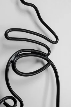 Best KARE Design Dekoracja ścienna African Woman 50x57 cm czarna - KARE