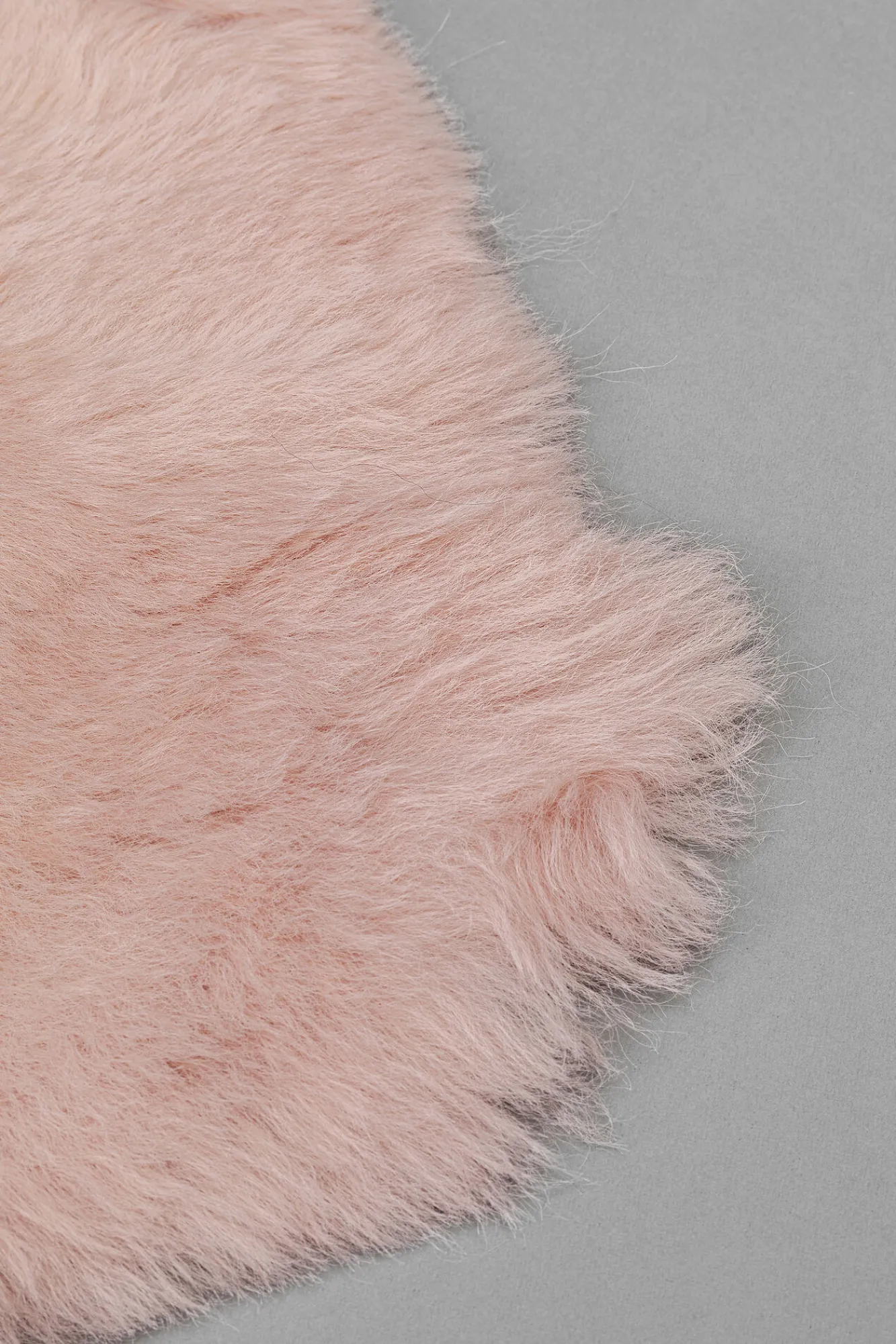 Best KARE Design Dywan - skóra owcza Heidi 85x65 cm różowa - KARE