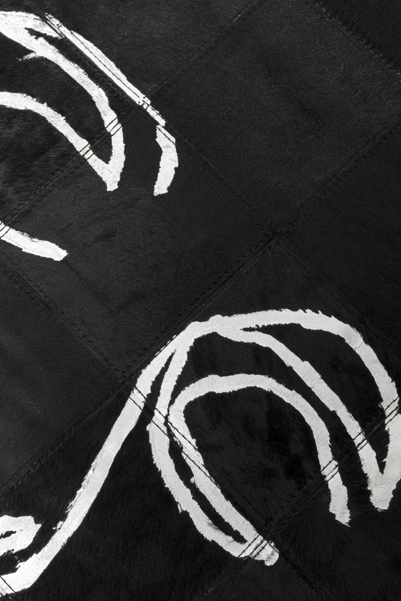 Sale KARE Design Dywan Art Faces 170x240 cm - skóra naturalna - KARE