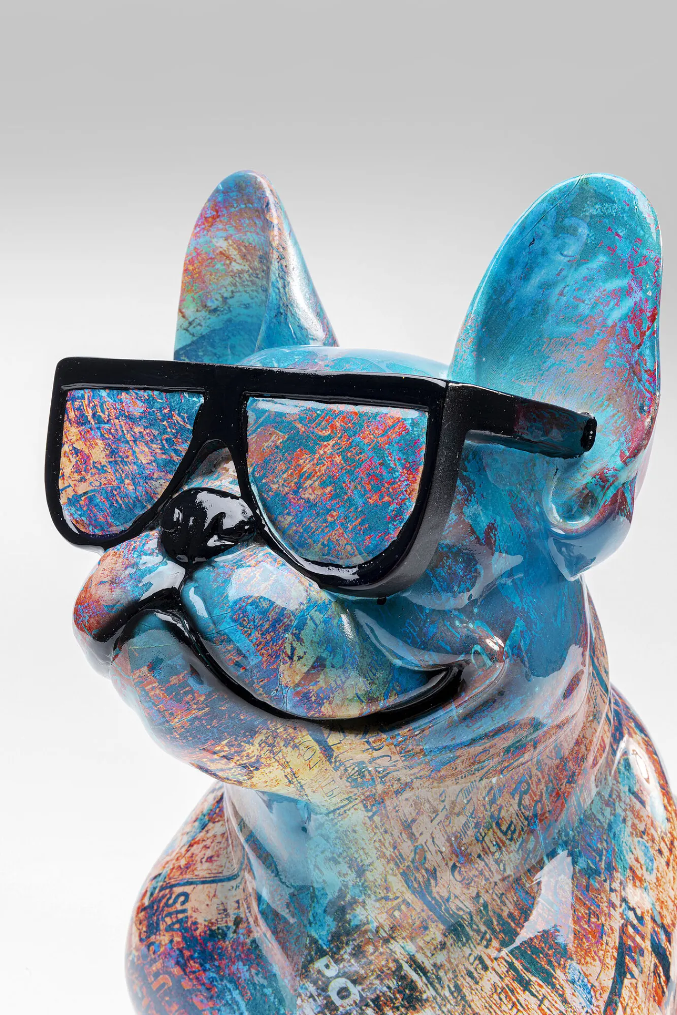 Fashion KARE Design Figurka dekoracyjna Dog of Sunglass 30x37 cm kolorowa - KARE