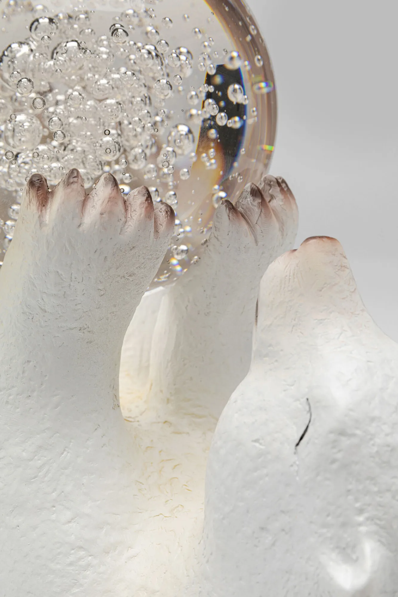 Discount KARE Design Figurka dekoracyjna miś polarny 23x26 cm - KARE