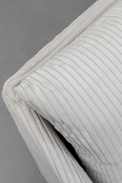 New KARE Design Fotel obrotowy beżowy z czarnymi stalowymi nogami 84x71 cm - KARE