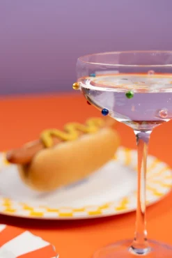 Online KARE Design Kieliszek do koktajli szklany z kolorowymi detalami 340 ml - KARE