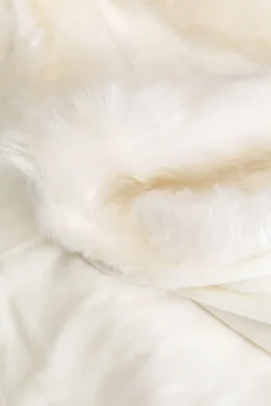 New KARE Design Koc Fur Polar 200x140 kremowy - KARE