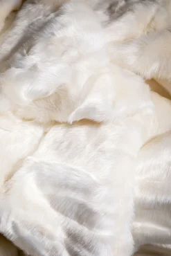 New KARE Design Koc Fur Polar 200x140 kremowy - KARE