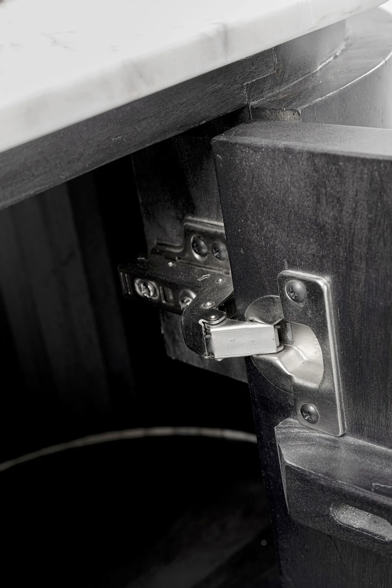 Outlet KARE Design Komoda Glenn 100x138 cm ciemnoszara - KARE