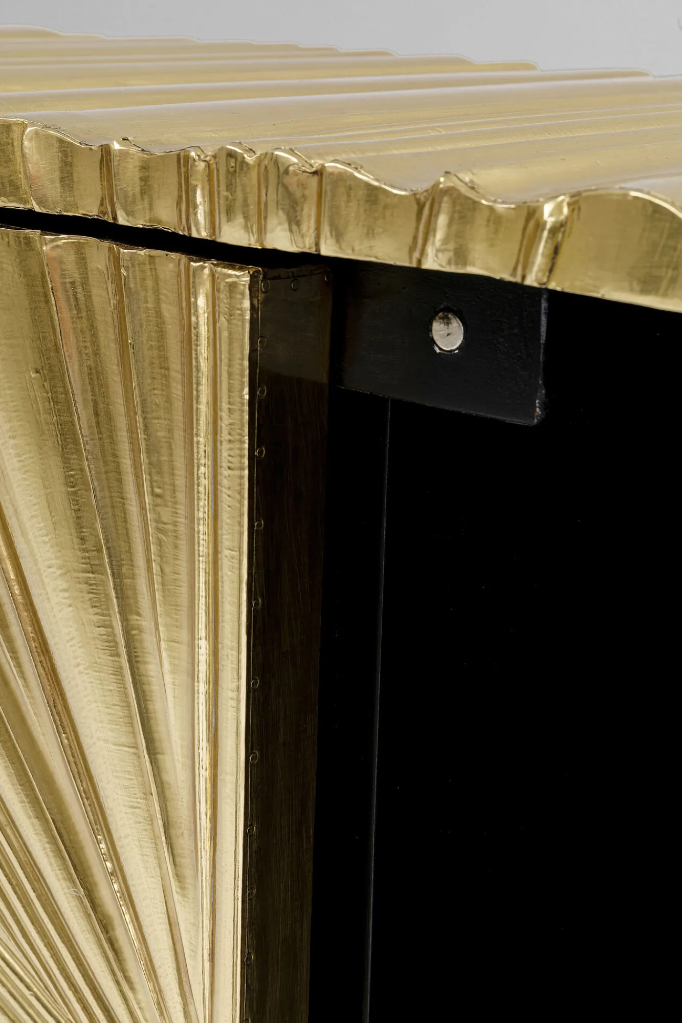 Best KARE Design Komoda Illumino 160x80 cm złota - KARE