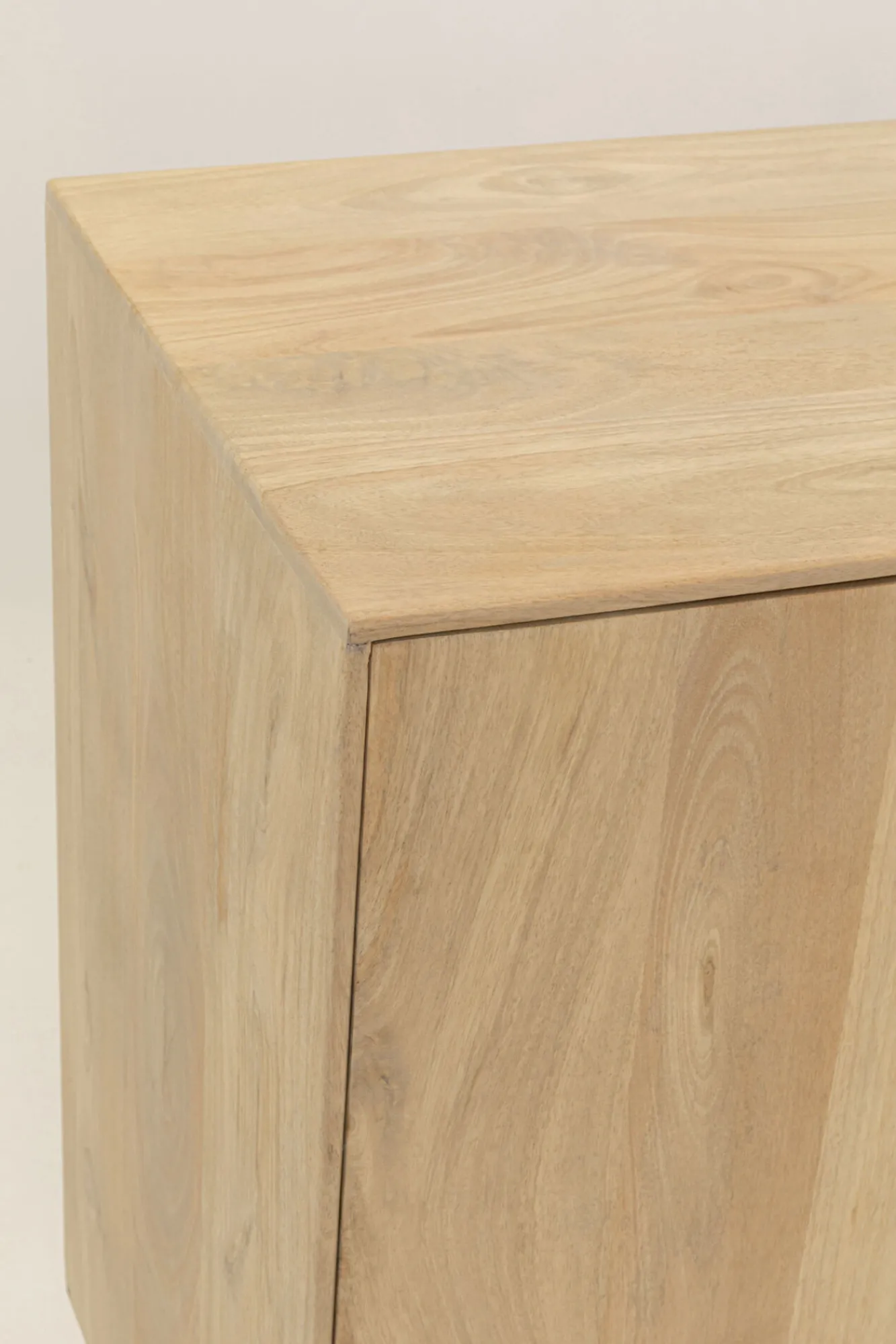 Best KARE Design Komoda Mulino z drzwiami 85x81cm - KARE