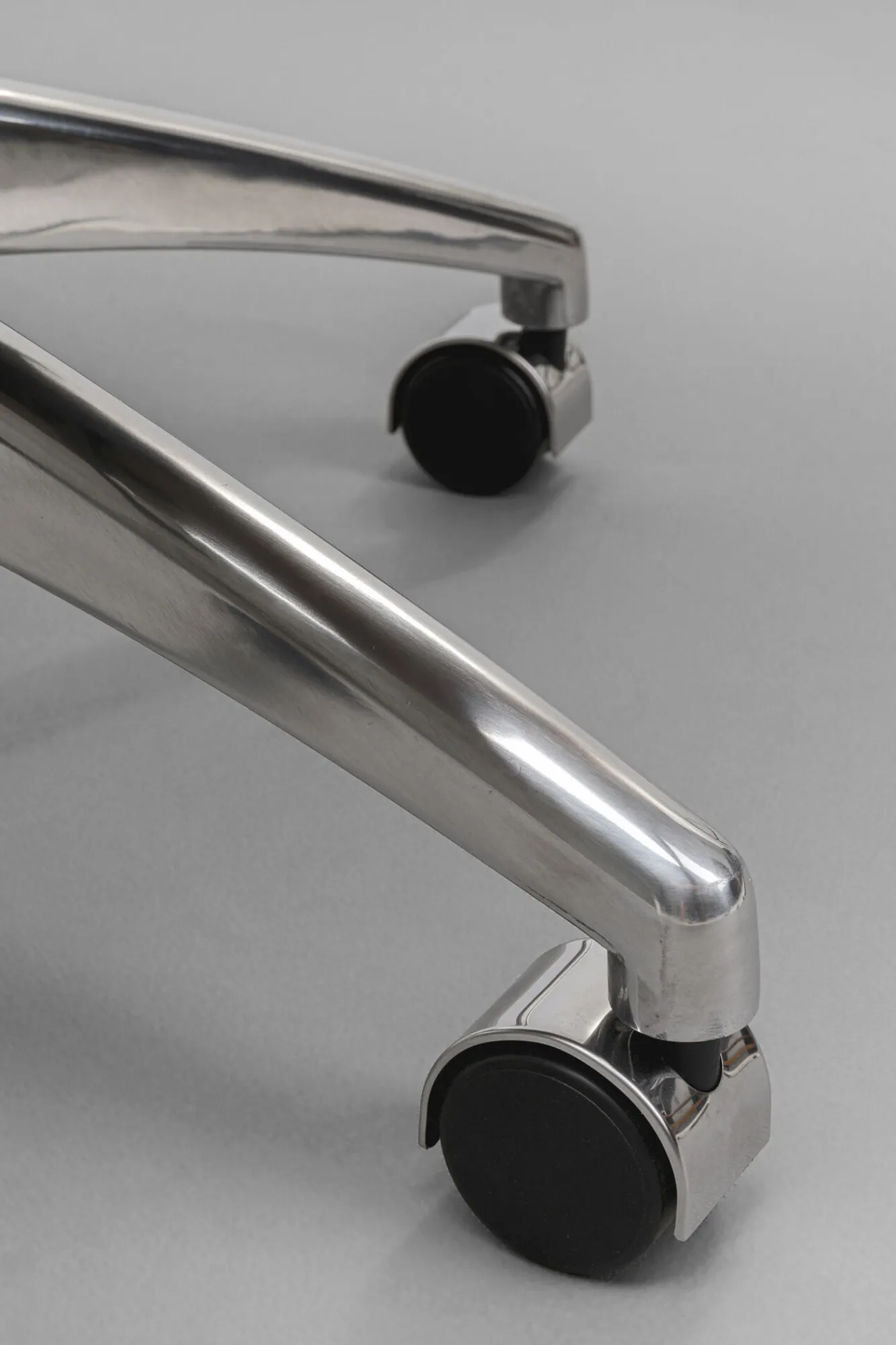 Online KARE Design Krzesło biurowe High Bossy 59x116-124 cm brązowe ekoskóra - KARE