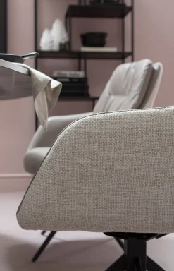 Clearance KARE Design Krzesło obrotowe z podłokietnikami Amira 50x87 cm beżowe - KARE