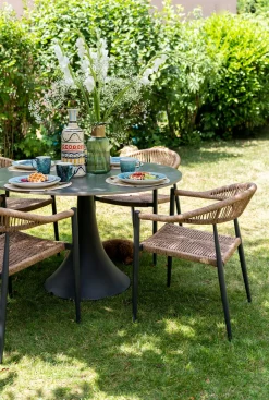 Online KARE Design Krzesło ogrodowe z podłokietnikami beżowe nogi czarne 57x77 cm - KARE