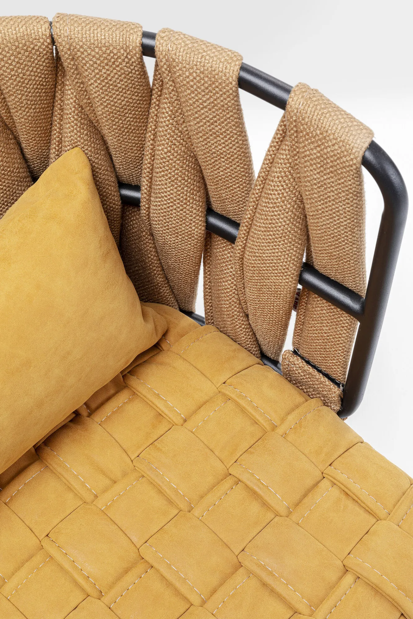 Fashion KARE Design Krzesło z podłokietnikami Cheerio 55x75 cm żółte - KARE