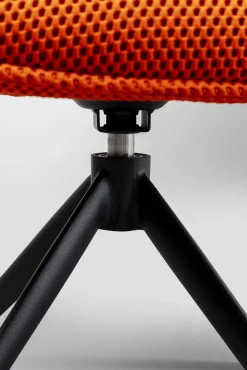 Best KARE Design Krzesło z podłokietnikami obrotowe pikowane pomarańczowe nogi czarne 64x81 cm - KARE
