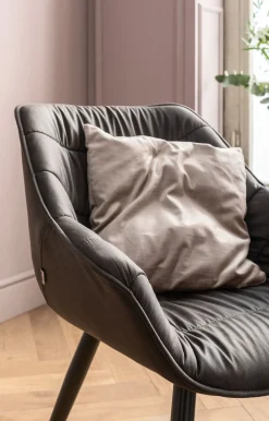 Outlet KARE Design Krzesło z podłokietnikami Thelma 65x82 cm szare ekoskóra - KARE