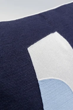 New KARE Design Poduszka dekoracyjna biało-niebieska wzorzysta 60x40 cm - KARE