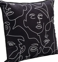 Fashion KARE Design Poduszka dekoracyjna czarna aksamitna twarze 45x45 cm - KARE