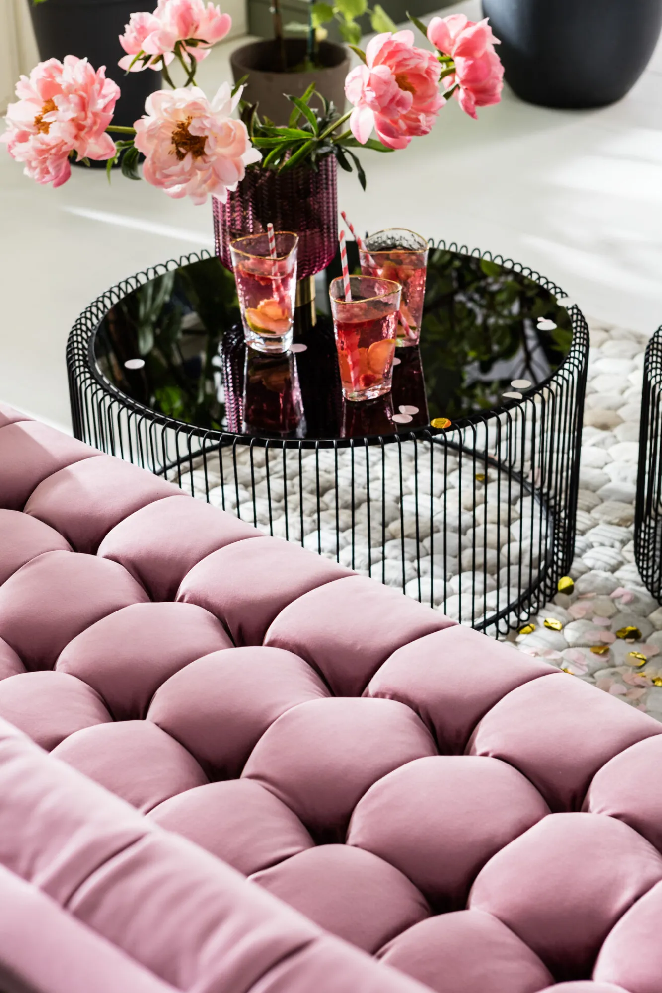 Clearance KARE Design Sofa Milchbar 223x83 cm welwetowy róż - KARE