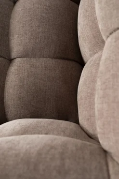 Outlet KARE Design Sofa pikowana 3-osobowa jasnobrązowa 240 cm - KARE