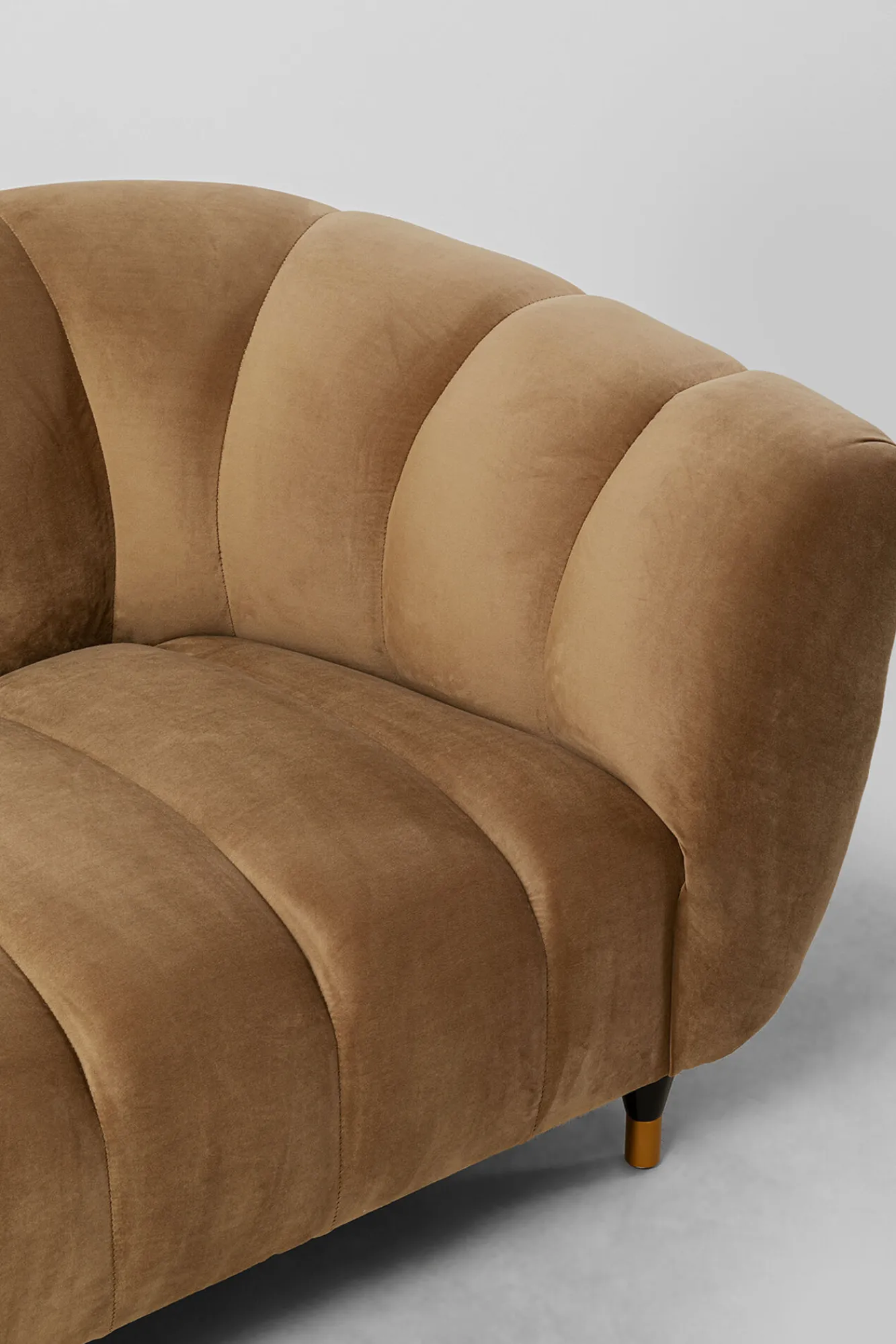 Fashion KARE Design Sofa Spectra 245x71 cm brązowa welurowa - KARE