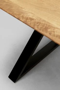 Hot KARE Design Stół do jadalni blat drewno dębowe olejowane nogi krzyżowe czarne stalowe 200x100 cm - KARE
