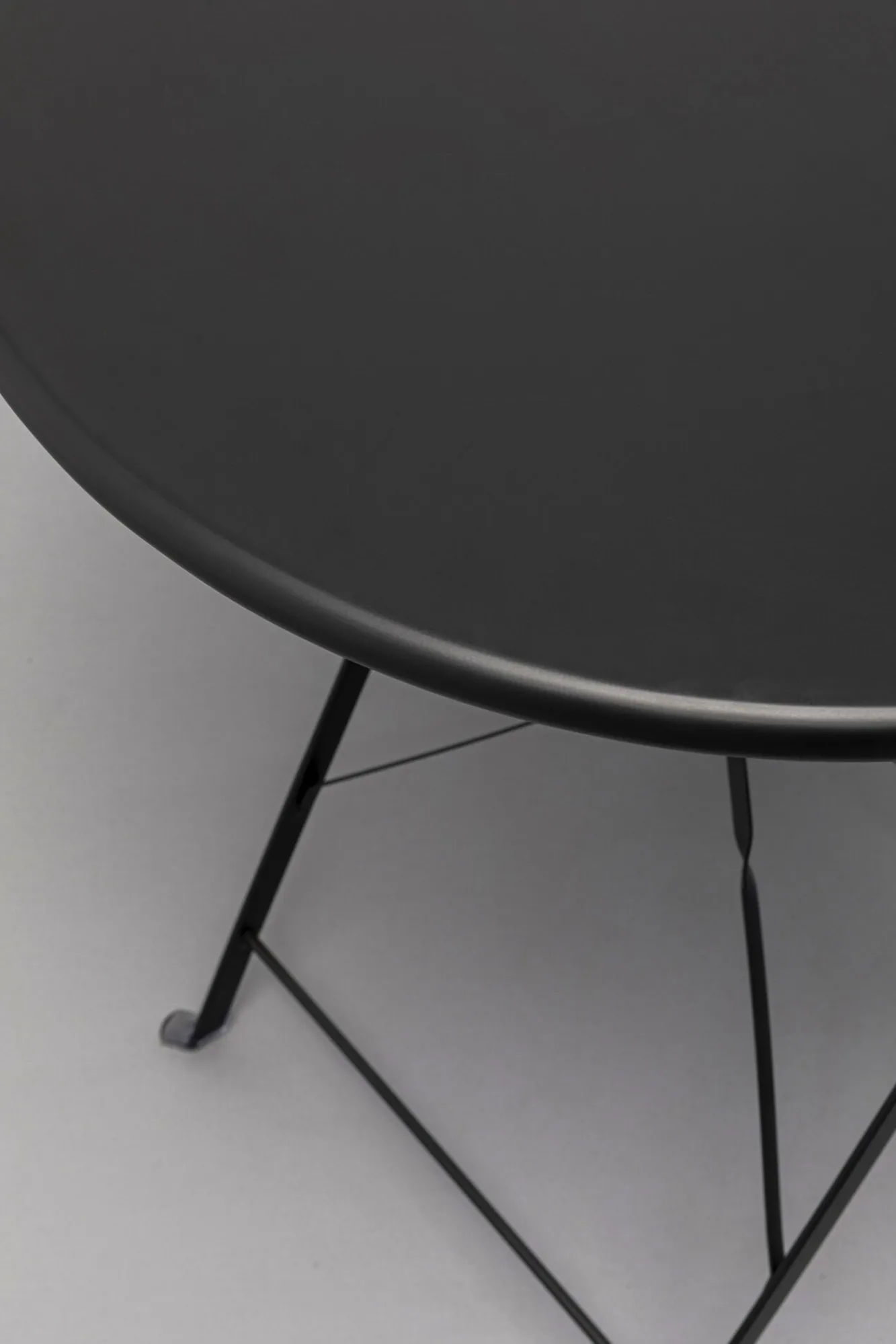 Outlet KARE Design Stół ogrodowy mały w kolorze czarnym aluminiowy Ø60 cm - KARE