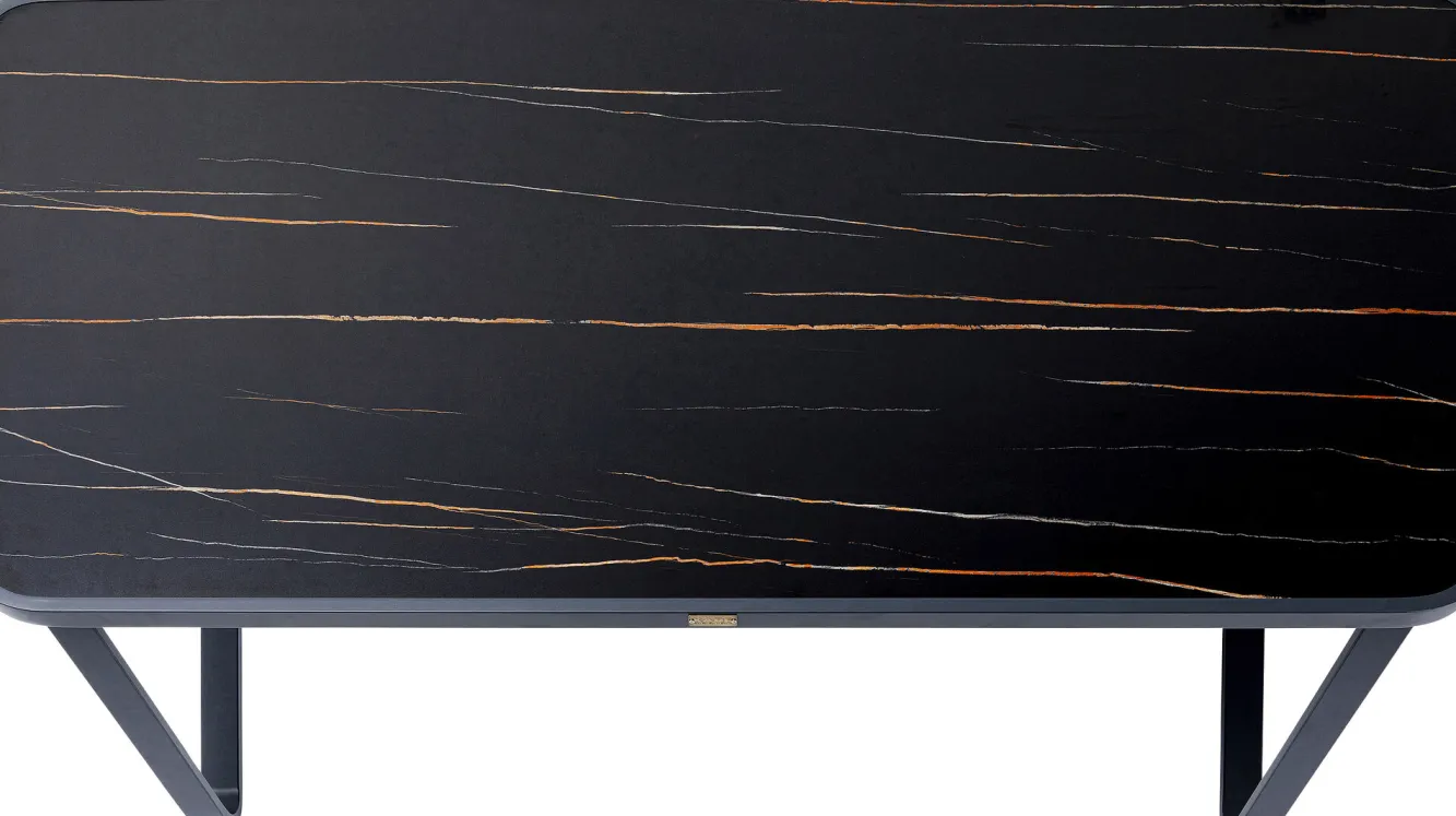 Fashion KARE Design Stół ogrodowy Santos 143x83 cm czarny - KARE