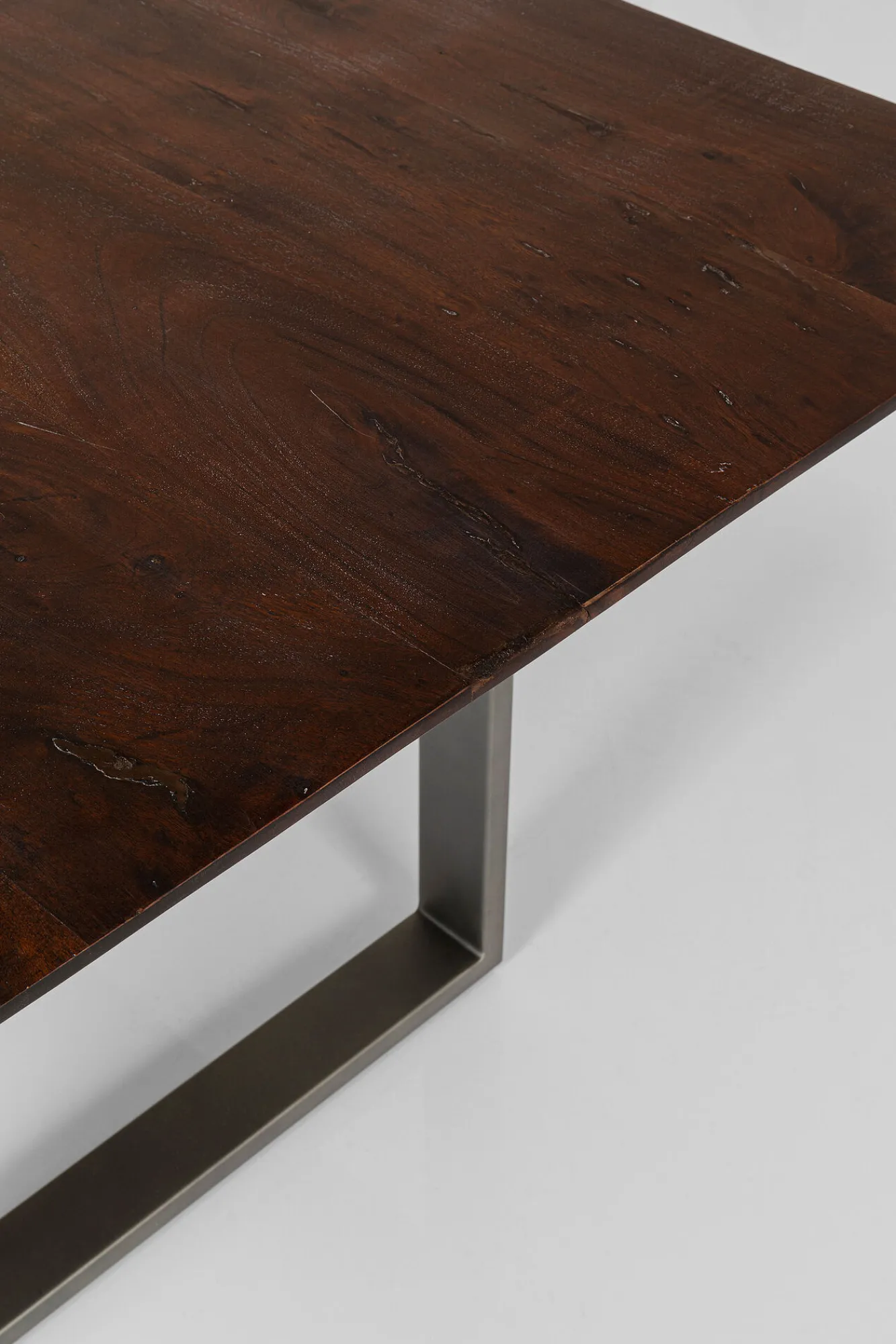 Sale KARE Design Stół z drewnianym naturalnym blatem i szarymi metalowymi nogami 160x80 cm - KARE