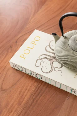 Discount KARE Design Stół z naturalnym drewnianym blatem z drewna akacji i  czarnymi metalowymi nogami 200x100 cm - KARE