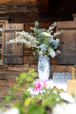 Online KARE Design Wazon Butterflies 28x50 cm jasnoniebieski - KARE