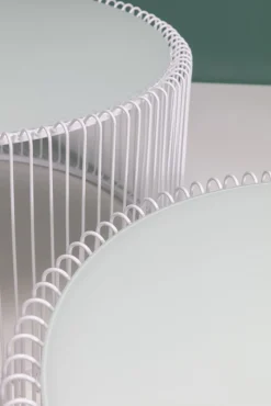 New KARE Design Zestaw dwóch stolików kawowych Wire białe - KARE